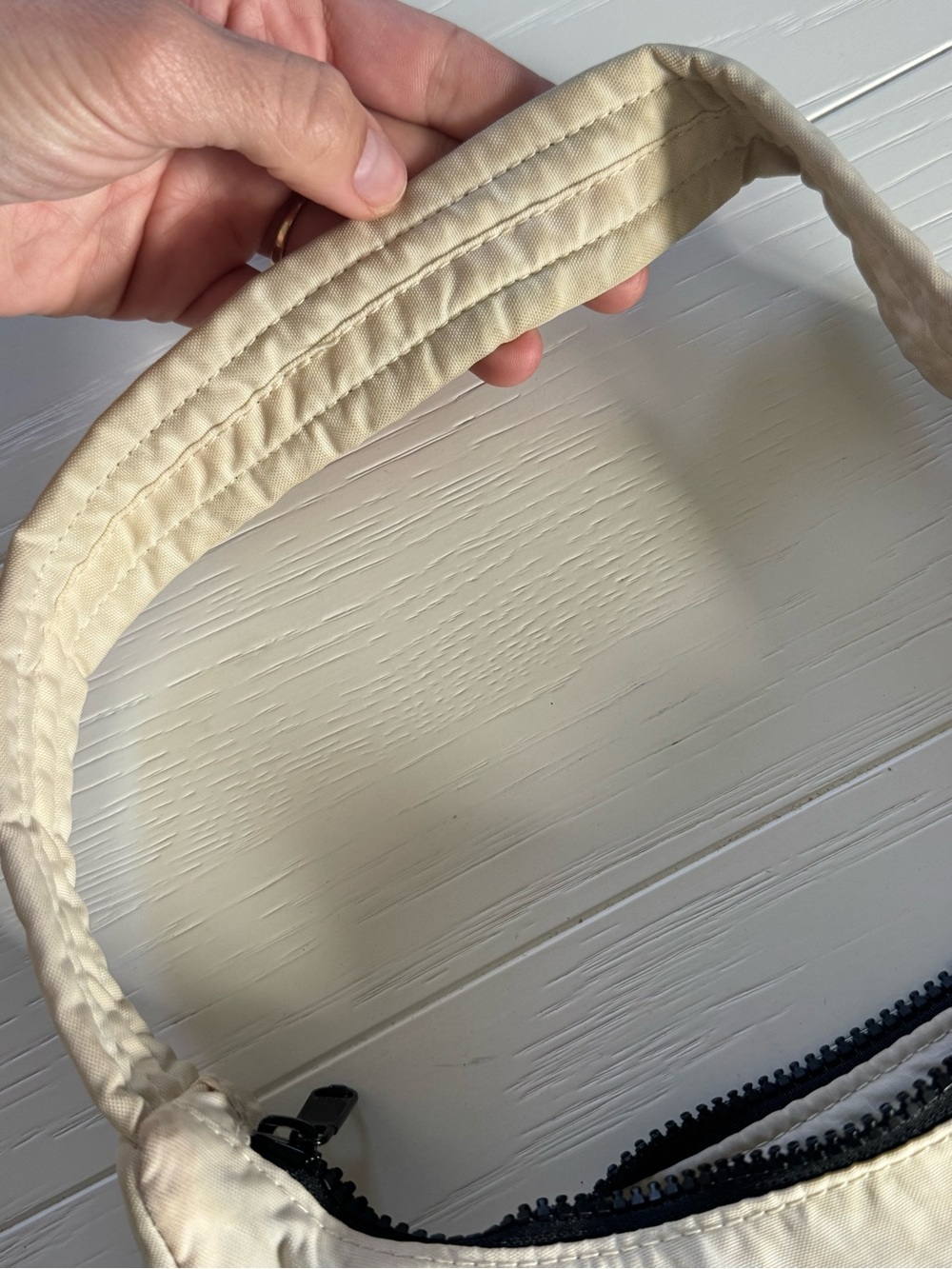 BAGGU Mini Nylon Shoulder Bag Ivory - Picture 10 of 11